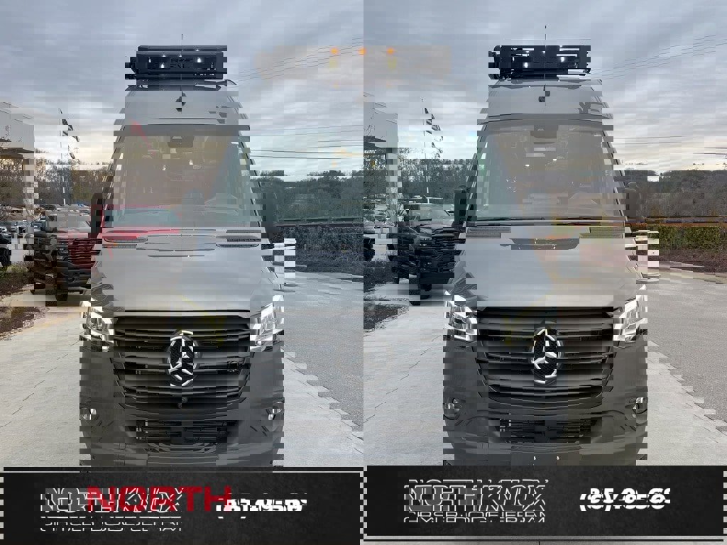 Used 2023 Mercedes-Benz Sprinter 144 Cargo image 62