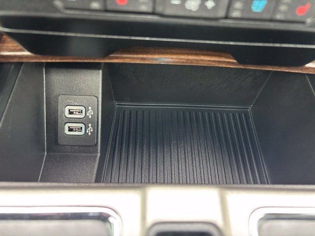 Used 2017 Ford F150 Lariat w/ Equipment Group 502A Luxury AWD/4WD image 29