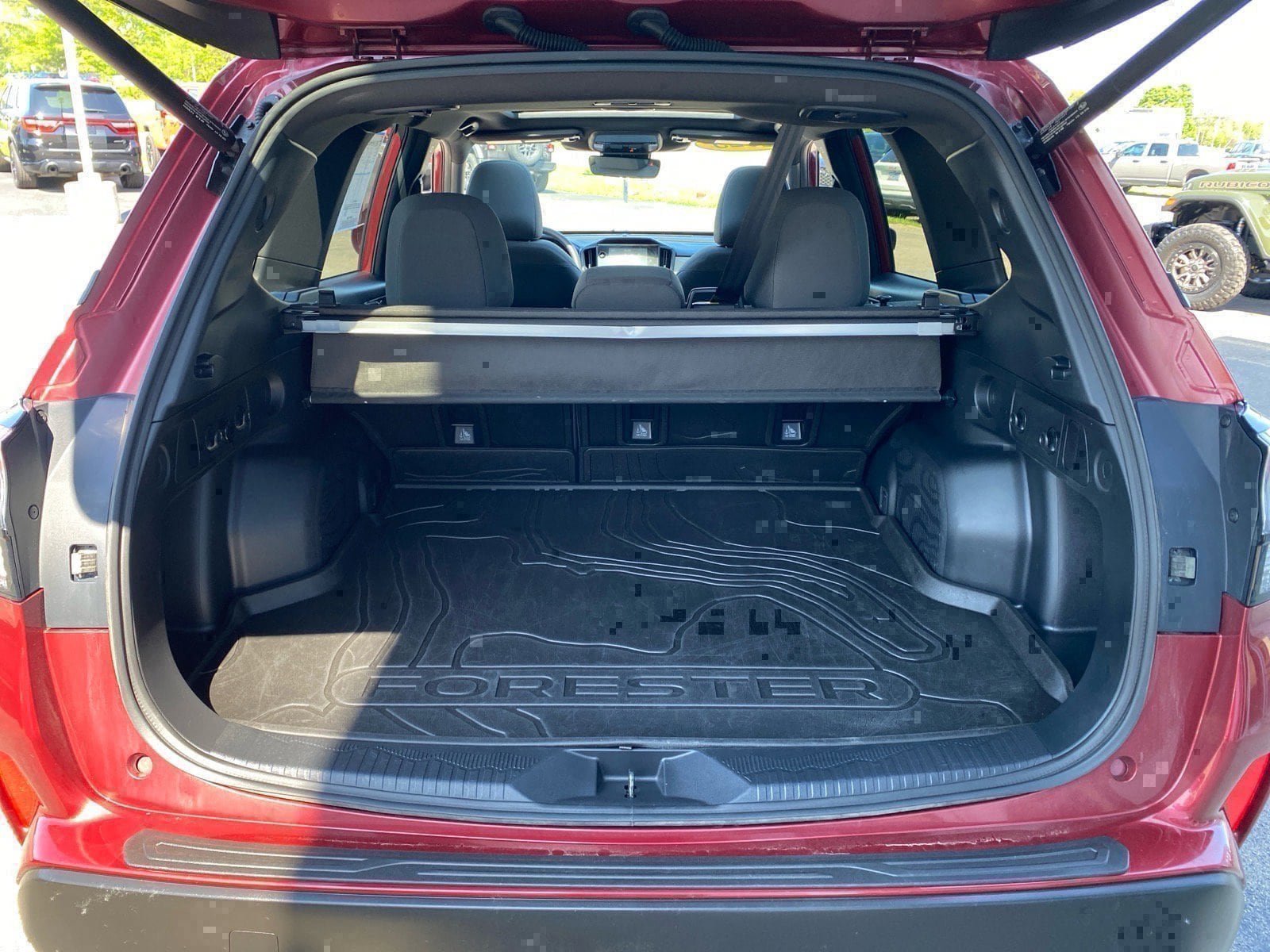 Used 2025 Subaru Forester Premium AWD/4WD image 23