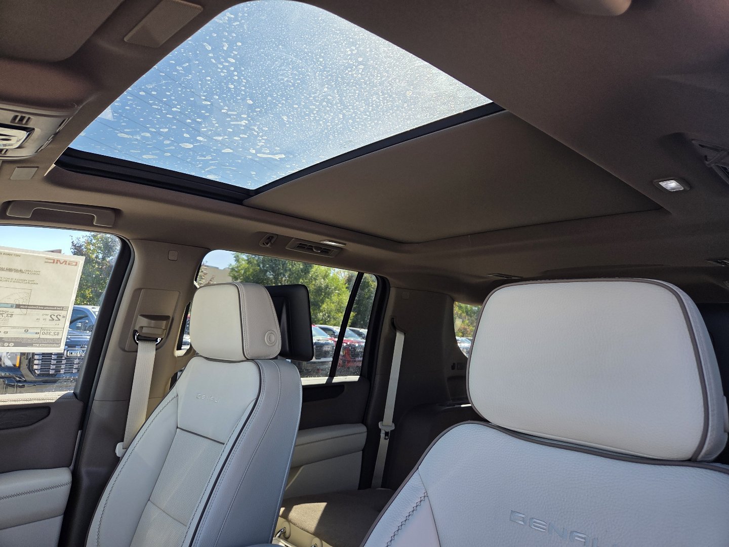 New 2027 GMC Yukon XL Denali w/ Denali Reserve Package AWD/4WD image 6