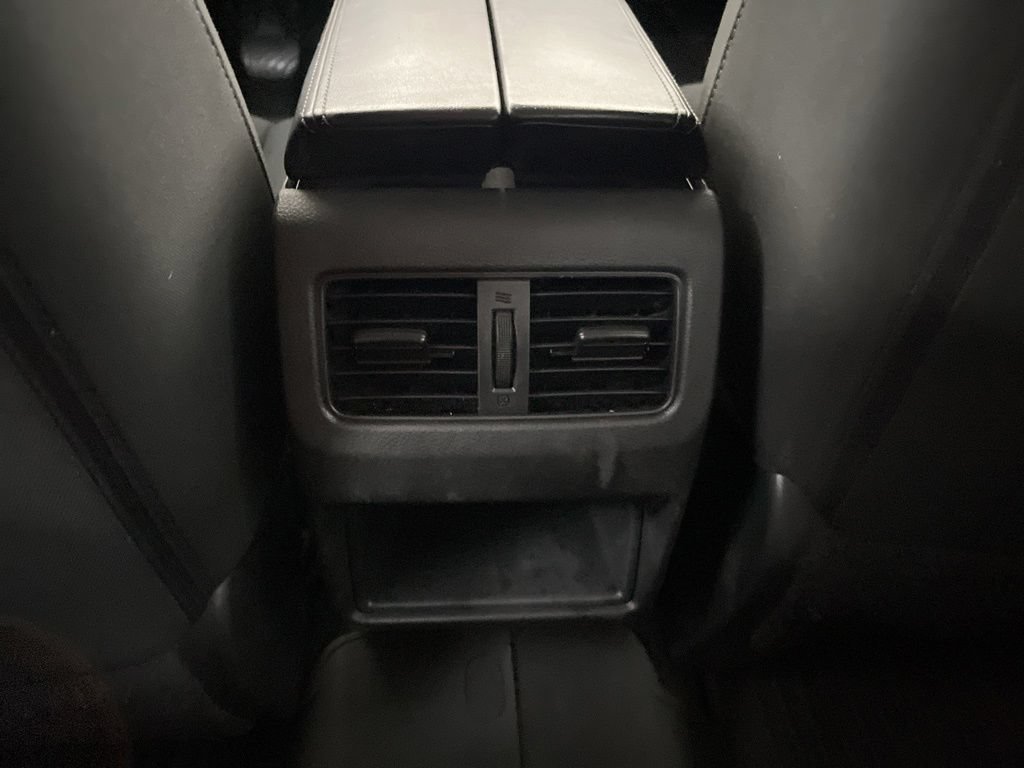 Used 2024 Nissan Rogue S AWD/4WD image 30
