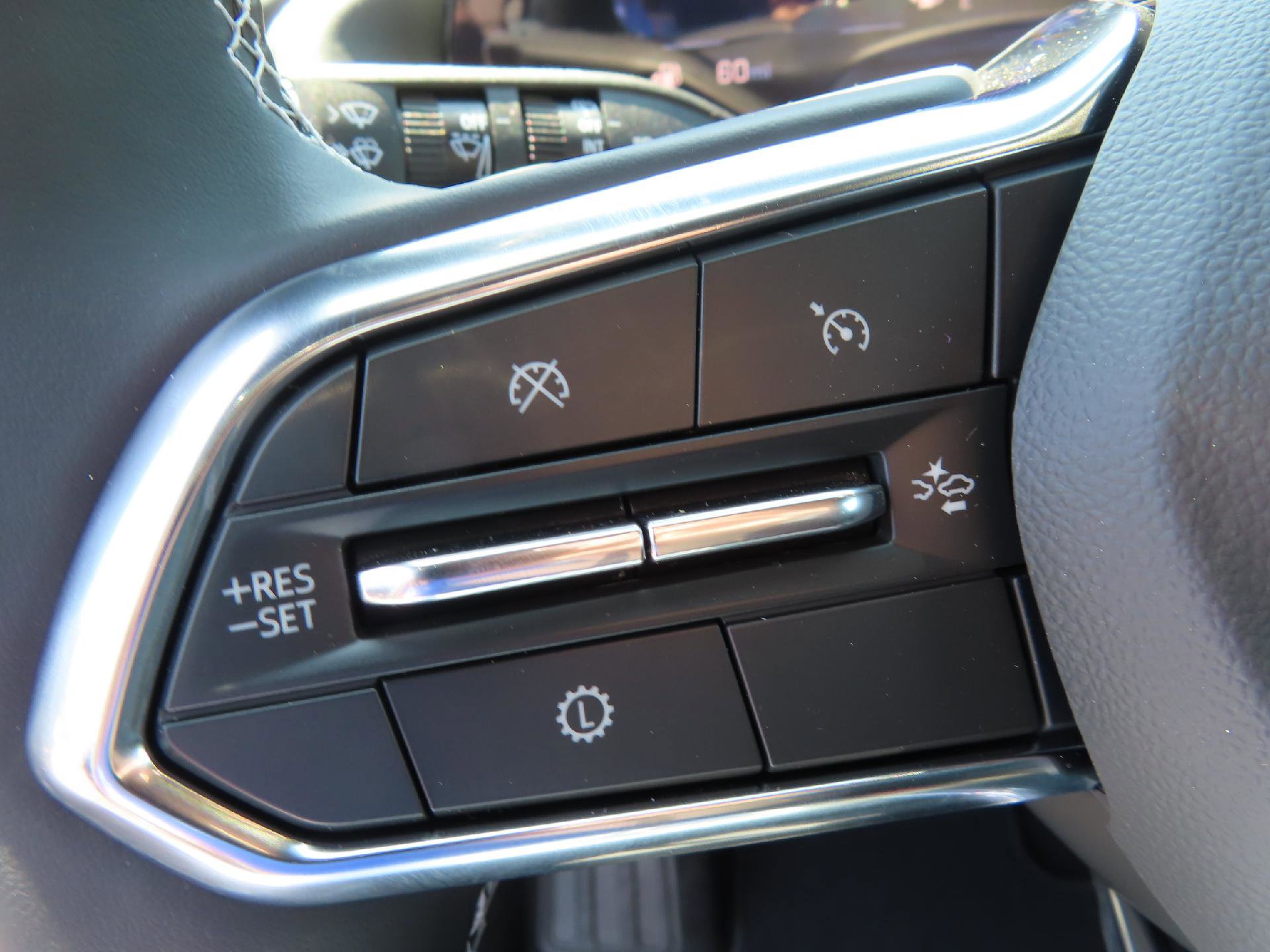 New 2025 Chevrolet Traverse LT w/ LPO, Illumination Package image 19