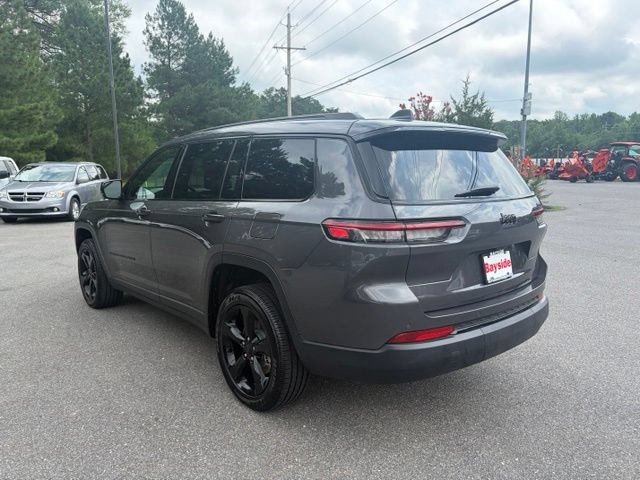 Used 2025 Jeep Grand Cherokee L Altitude RWD image 14