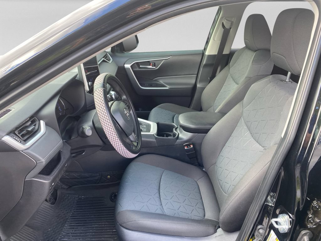 Used 2025 Toyota RAV4 XLE w/ Convenience Package AWD/4WD image 20