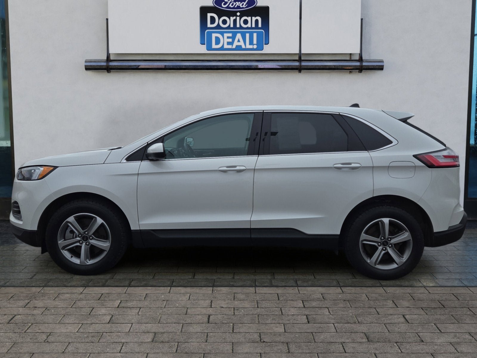 Certified 2023 Ford Edge SEL w/ Convenience Package AWD/4WD image 6