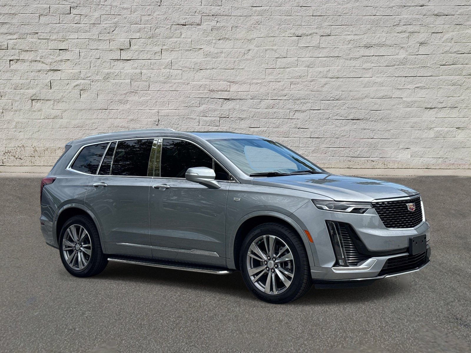 Used 2025 Cadillac XT6 Premium Luxury FWD image 6
