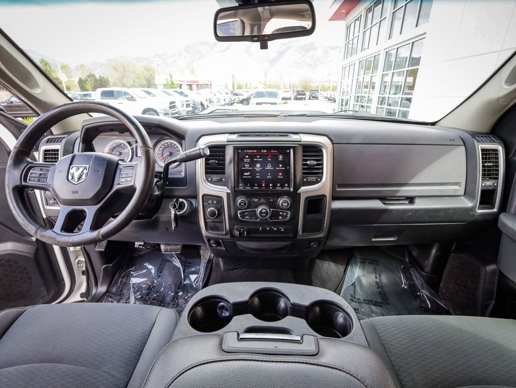 Used 2018 RAM 2500 SLT AWD/4WD image 17