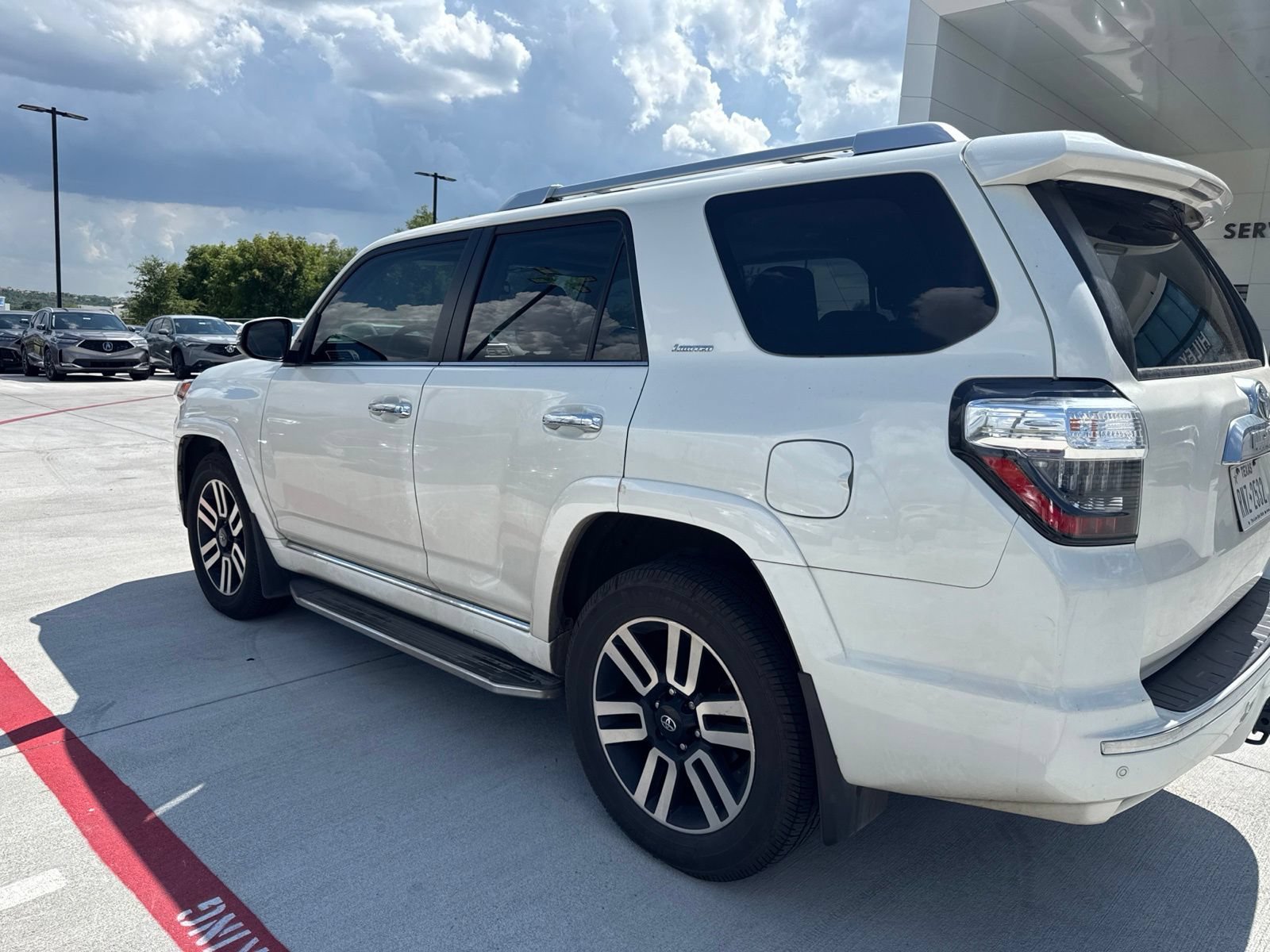 Used 2022 Toyota 4Runner Limited AWD/4WD image 3