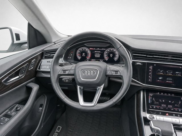 Used 2023 Audi Q8 Prestige AWD/4WD image 25
