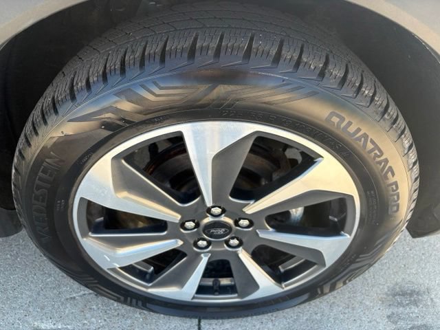 Used 2024 Ford Escape Platinum AWD/4WD image 18