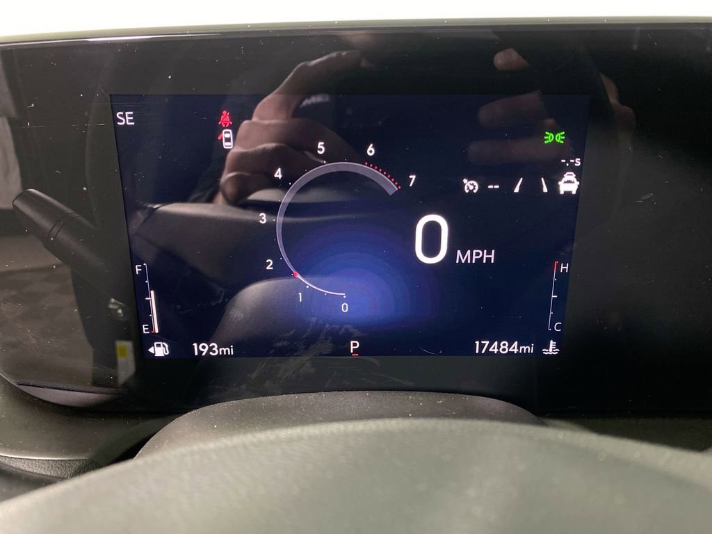 Certified 2025 Buick Encore GX Preferred w/ Comfort Package image 15