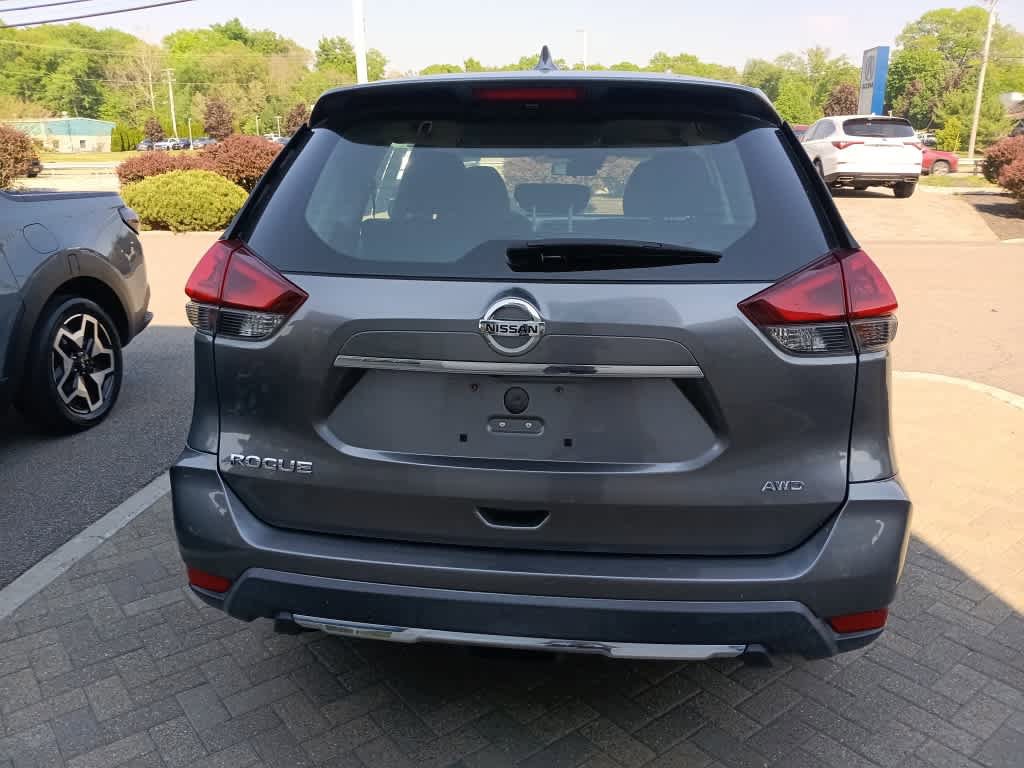 Used 2020 Nissan Rogue S AWD/4WD image 5