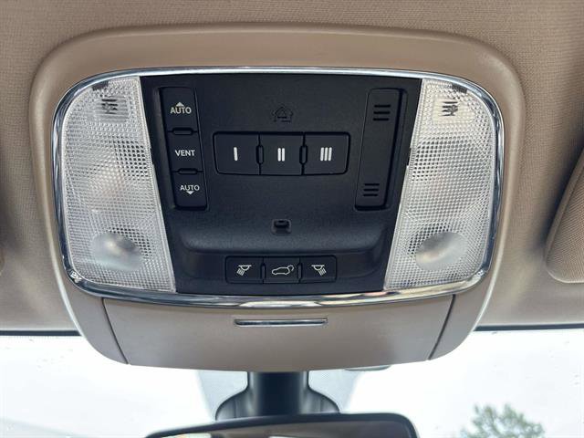 Used 2019 Jeep Grand Cherokee Limited image 31