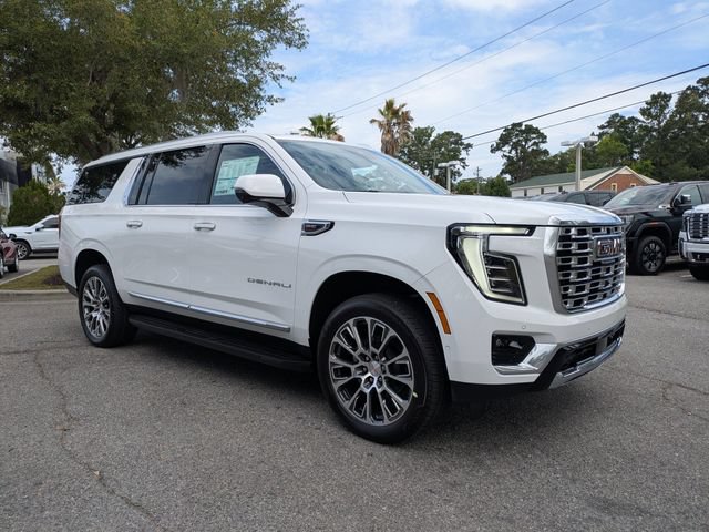 New 2026 GMC Yukon XL Denali w/ LPO, Floor Liner Package RWD image 3