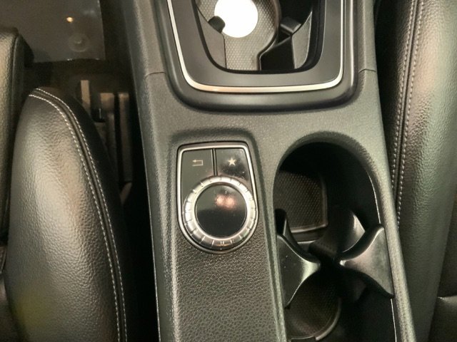 Used 2019 Mercedes-Benz GLA 250 4MATIC image 16