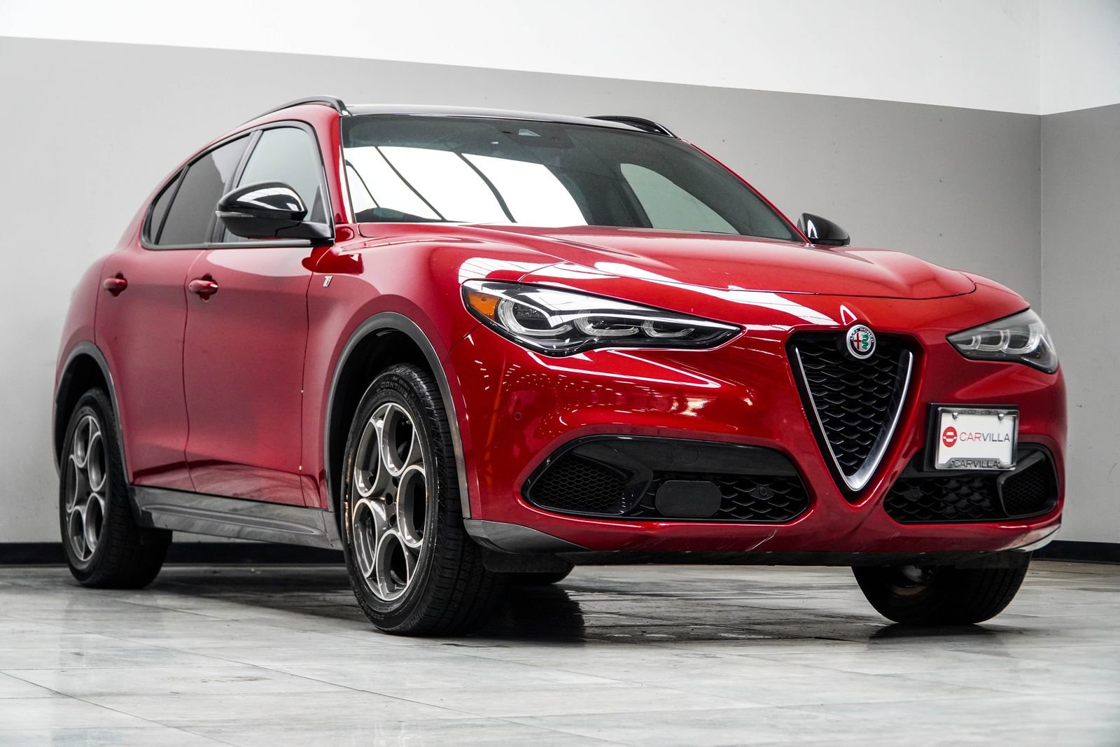 Used 2024 Alfa Romeo Stelvio Ti AWD/4WD image 4