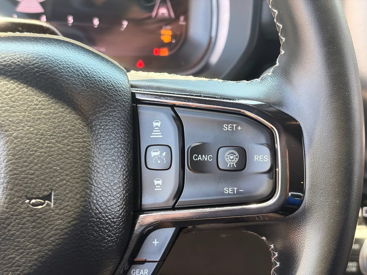 Used 2025 RAM 1500 Limited AWD/4WD image 28