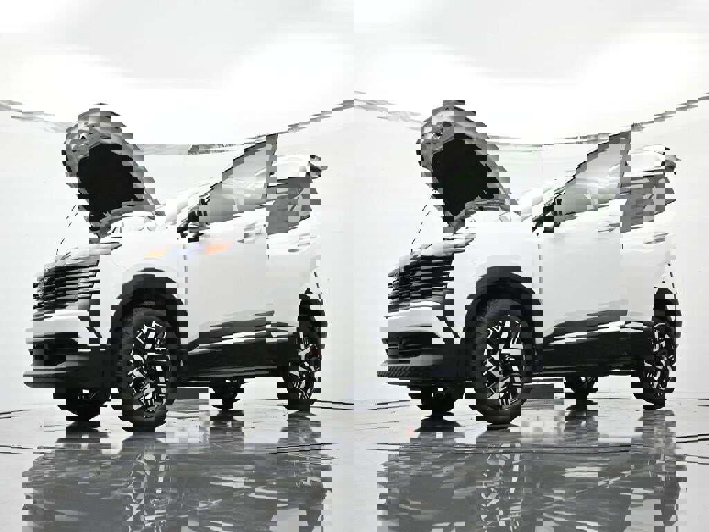 New 2026 Nissan Kicks SV image 48