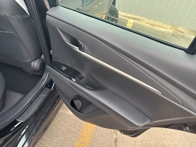 Used 2025 Toyota Camry SE FWD image 18