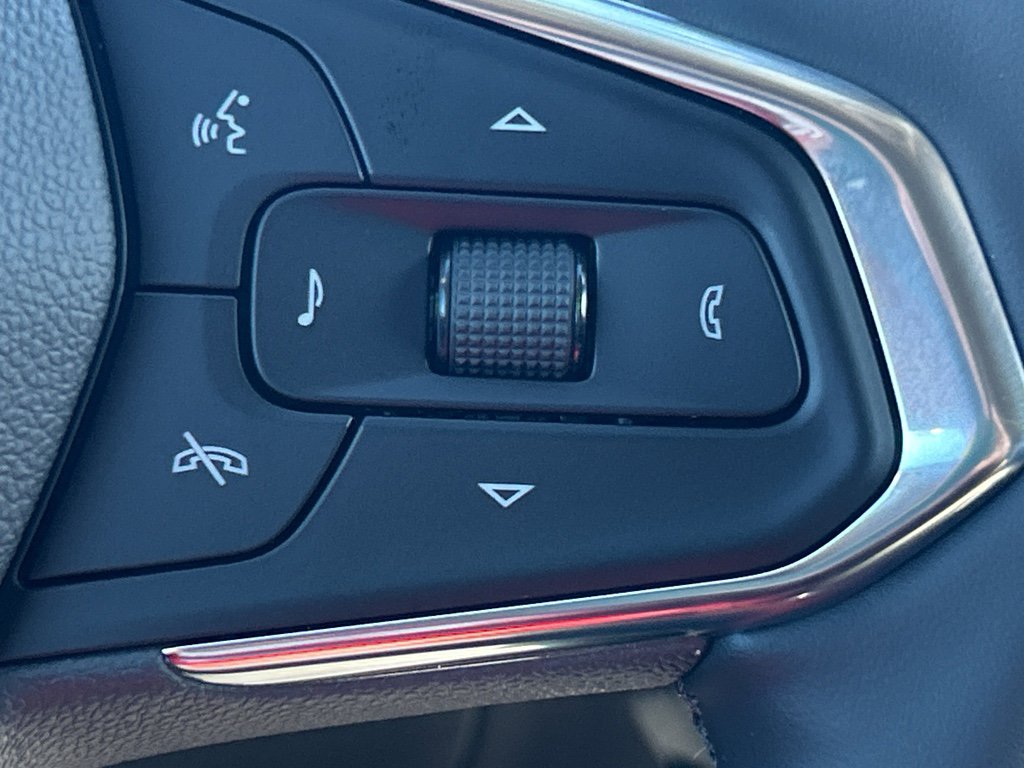 New 2026 Chevrolet Trax ACTIV w/ Sunroof Package image 16