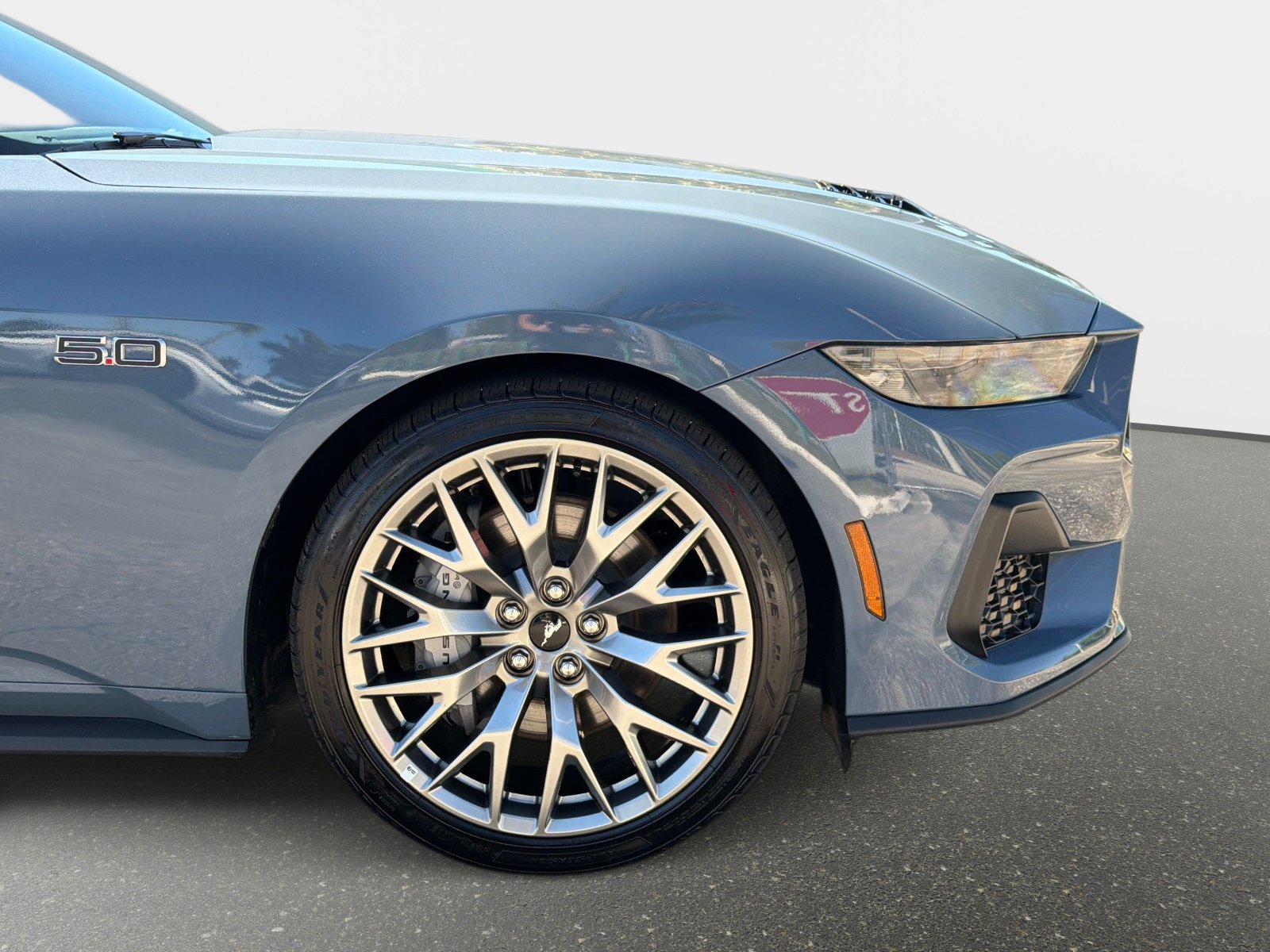 Used 2025 Ford Mustang GT Premium image 21