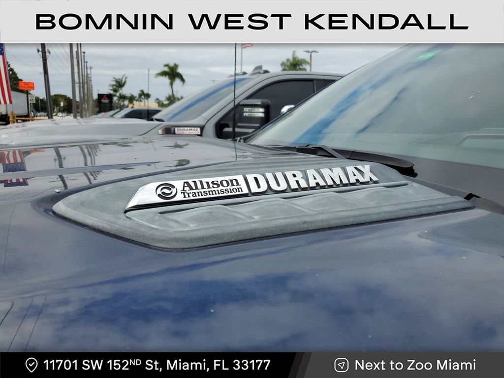 Used 2022 Chevrolet Silverado 2500 LTZ w/ LTZ Premium Package image 13