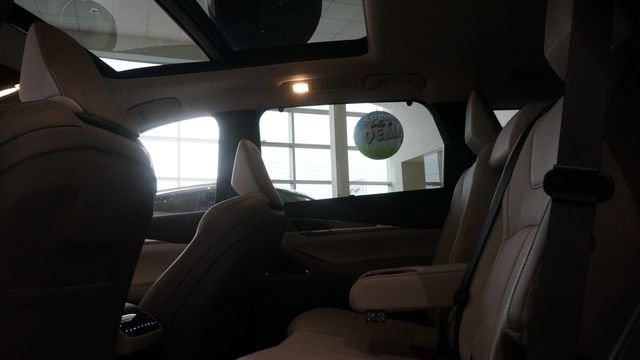 New 2026 INFINITI QX60 Luxe image 21