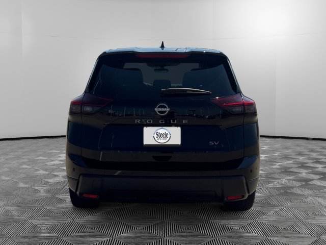 Used 2024 Nissan Rogue SV FWD image 4
