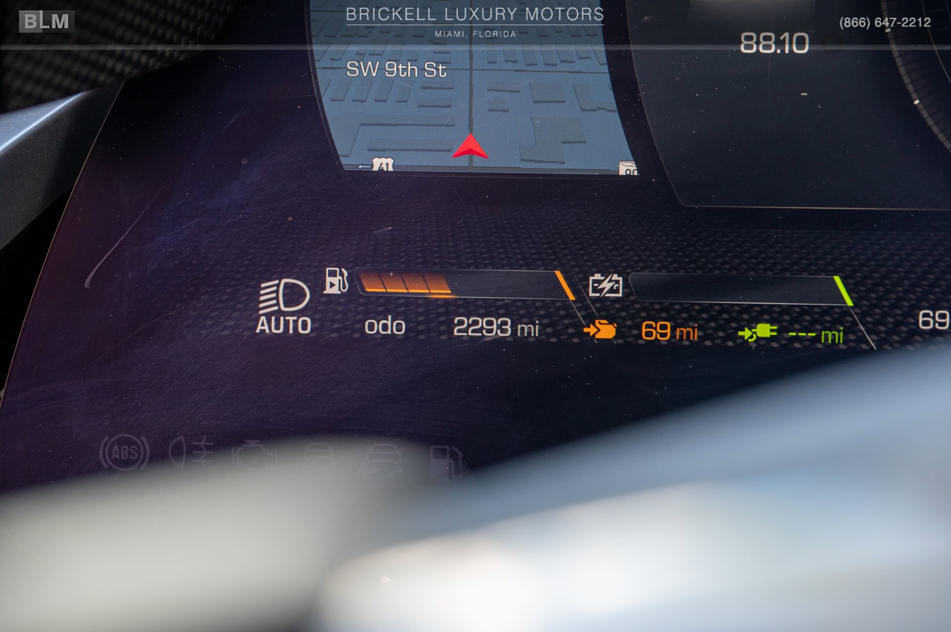 Used 2022 Ferrari SF90 Spider image 32