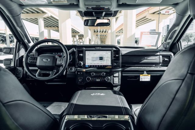 New 2026 Ford F250 Lariat w/ Black Appearance Package image 32