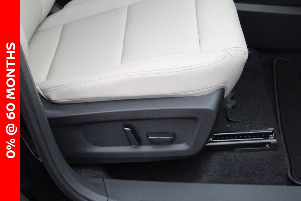 New 2025 Nissan Murano SV w/ Cargo Package image 15