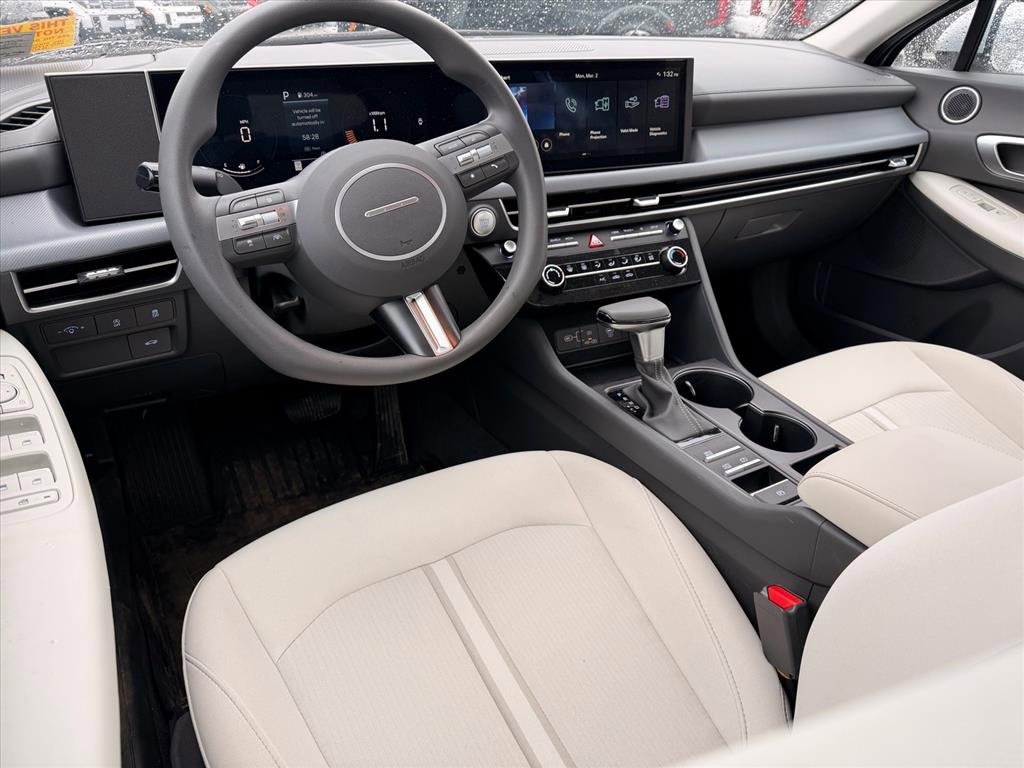 Used 2025 Hyundai Sonata SE image 5
