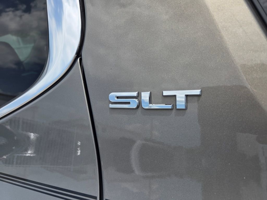 Certified 2019 GMC Acadia SLT FWD image 11