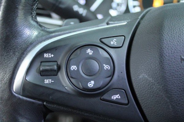 Used 2019 Buick LaCrosse Premium image 17