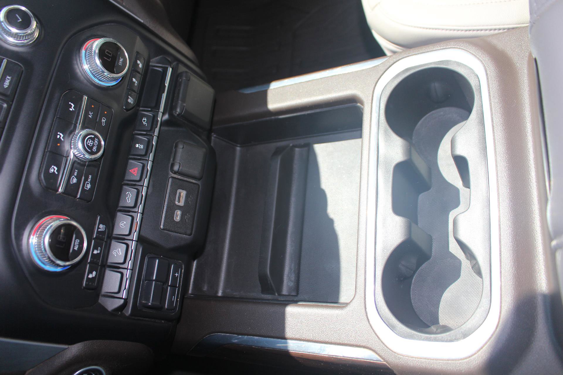 Used 2021 GMC Sierra 1500 SLT w/ SLT Premium Package image 15