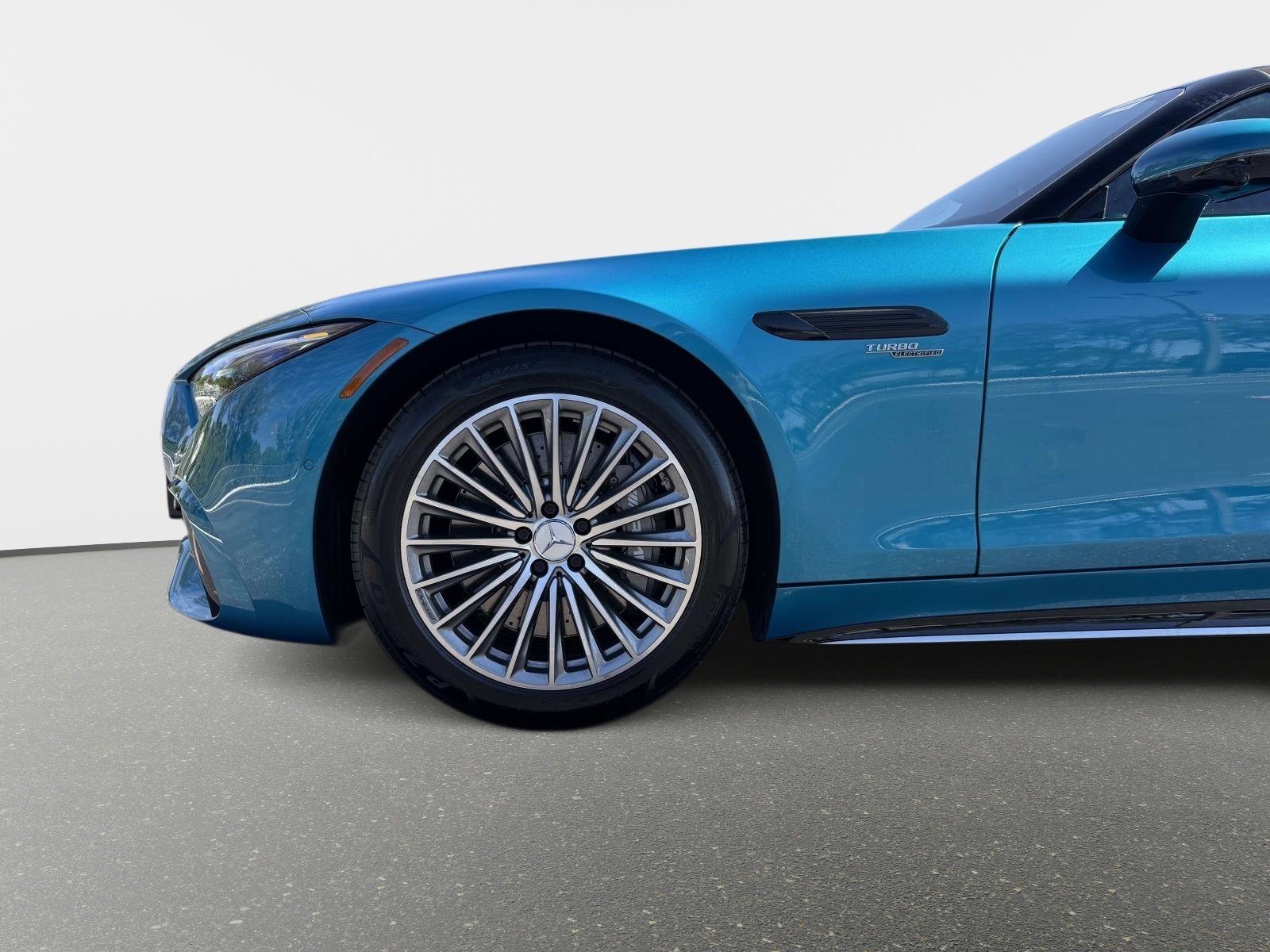 Used 2023 Mercedes-Benz SL 43 AMG image 25