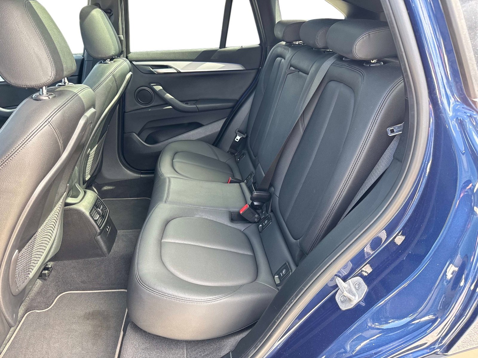 Used 2021 BMW X1 sDrive28i w/ Convenience Package FWD image 14