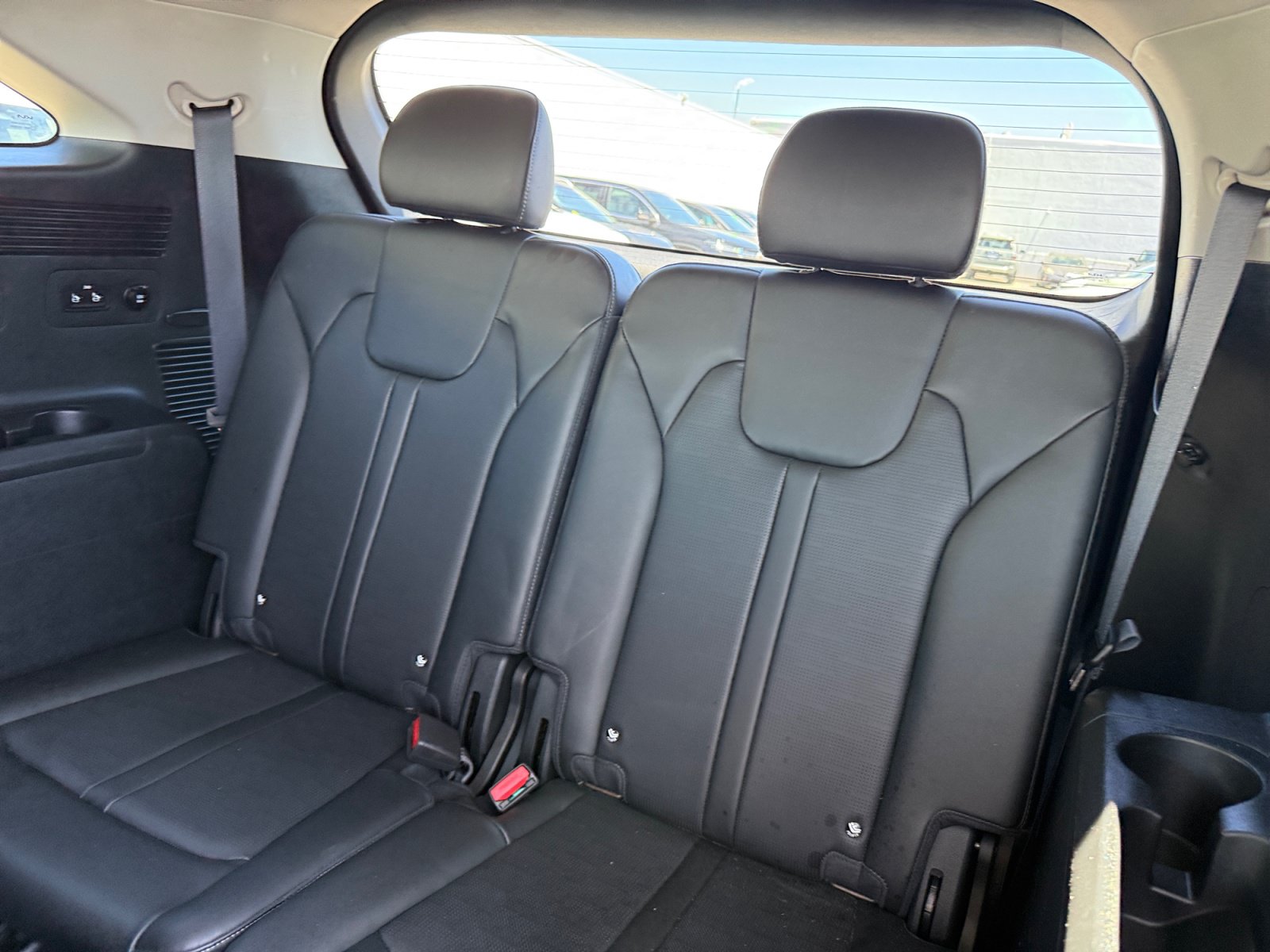 Used 2024 Kia Sorento S FWD image 21