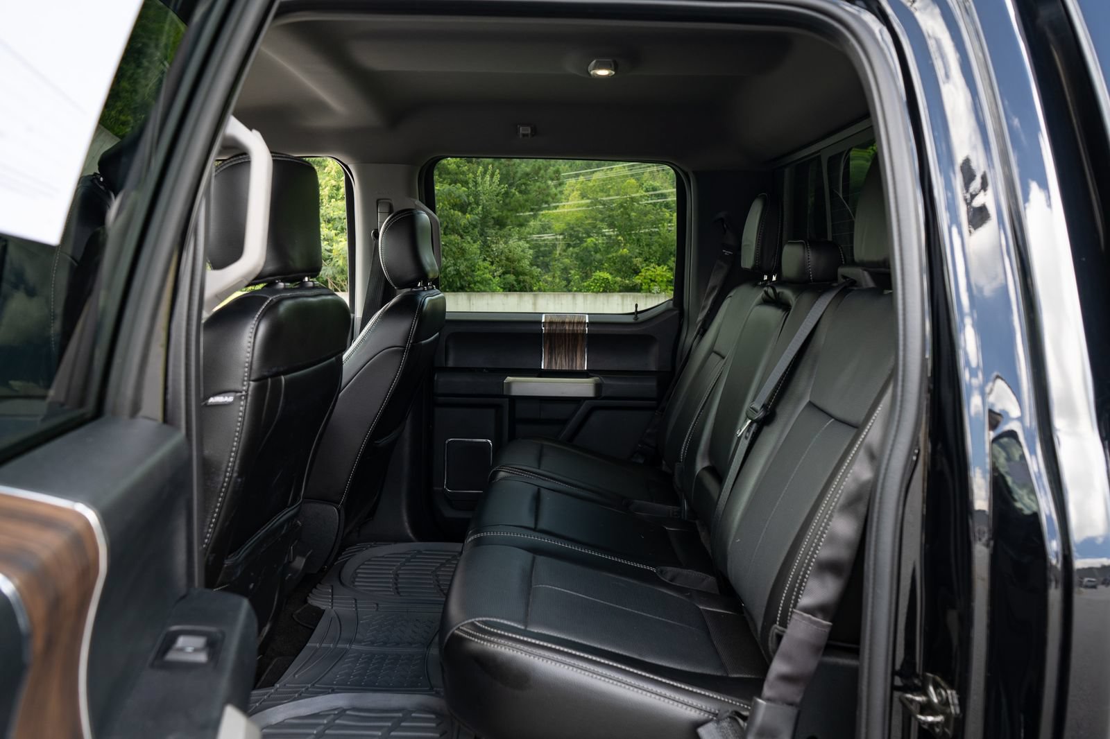 Used 2018 Ford F150 Lariat w/ Equipment Group 501A Mid AWD/4WD image 17