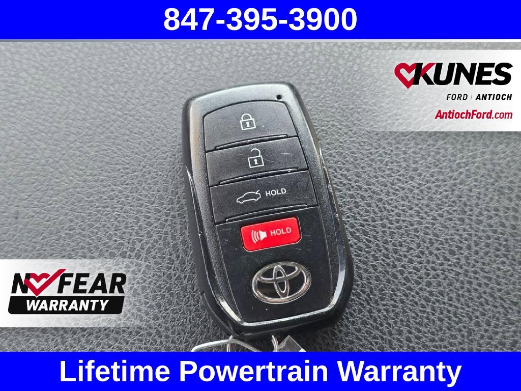 Used 2025 Toyota Camry SE FWD image 24