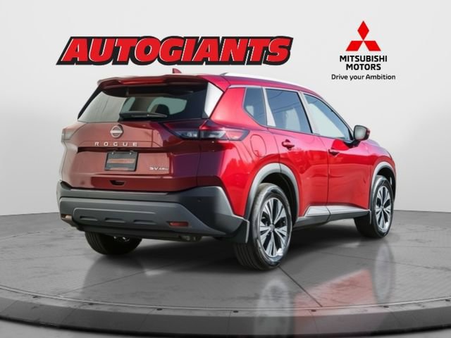 Used 2022 Nissan Rogue SV w/ SV Premium Package image 4