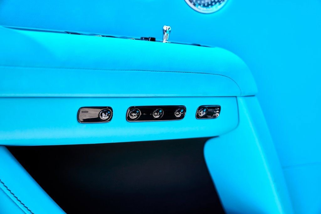 Used 2024 Rolls-Royce Ghost image 40