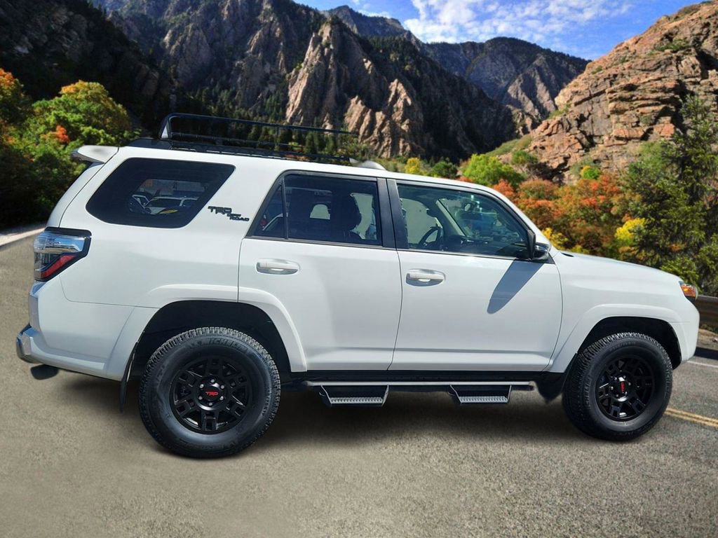 Used 2023 Toyota 4Runner TRD Off-Road Premium AWD/4WD image 2