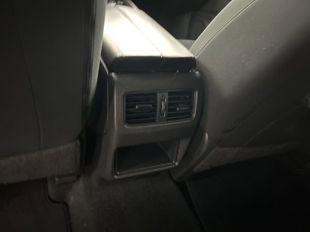 Used 2023 Nissan Rogue S AWD/4WD image 19