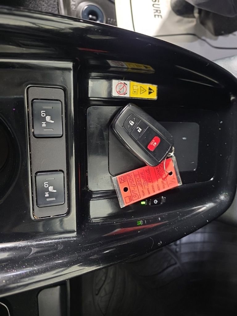 Used 2019 Toyota Prius XLE image 20