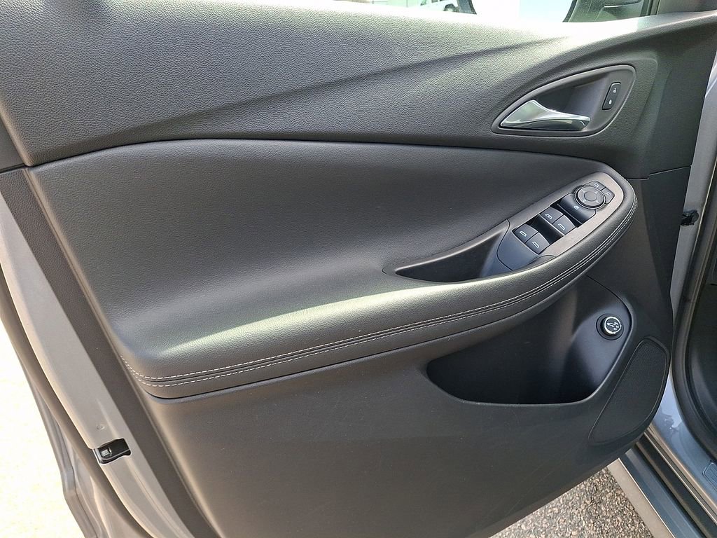 Used 2023 Buick Encore GX Select w/ Sport Touring Package AWD/4WD image 14