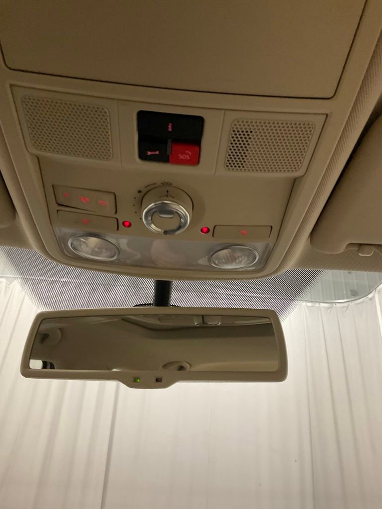 Used 2015 Volkswagen Passat TDI SEL Premium image 28