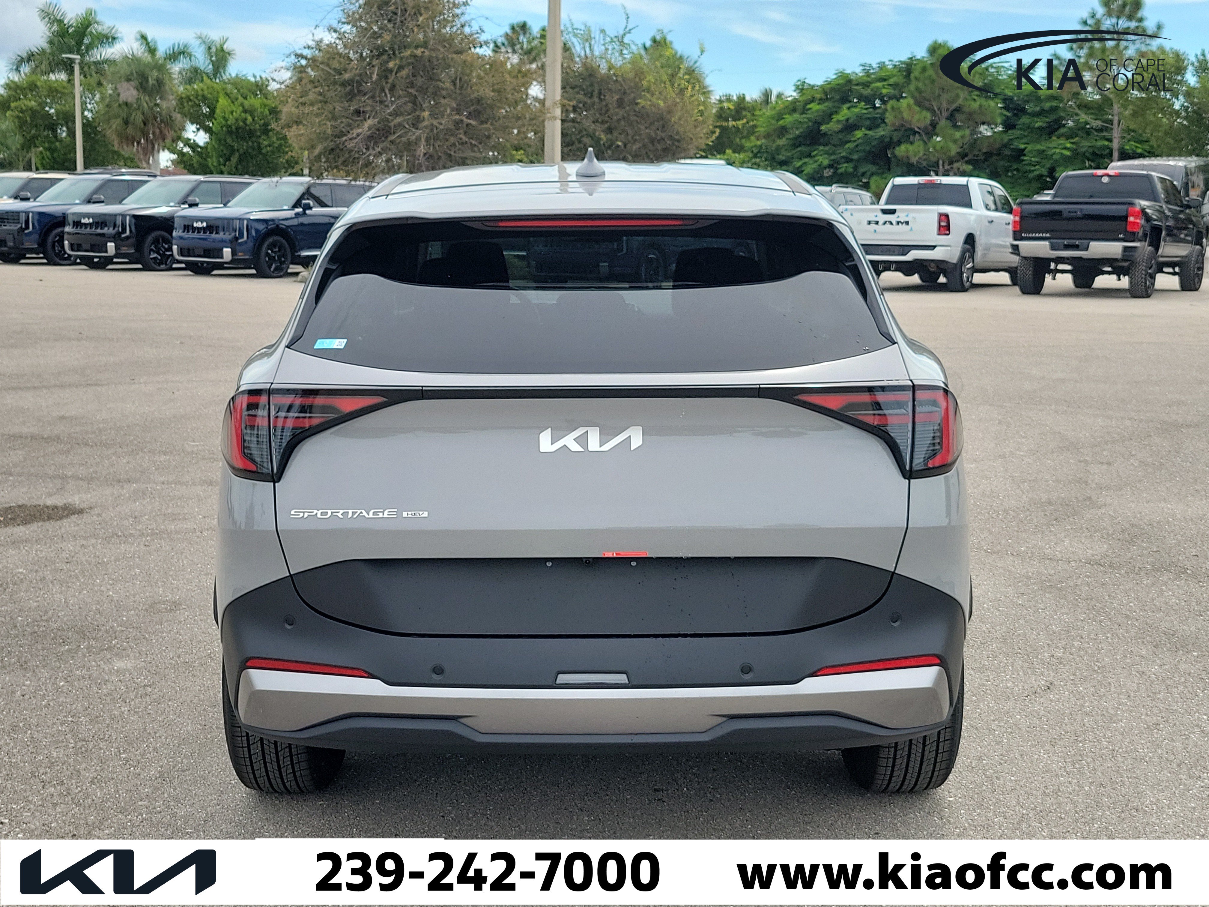 New 2027 Kia Sportage S FWD image 5