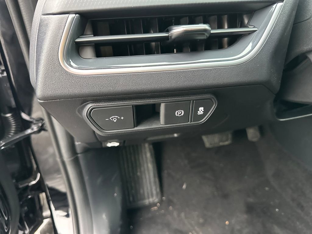 New 2025 Kia K4 GT-Line image 12