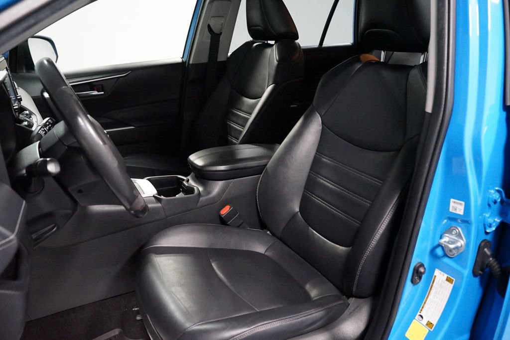 Used 2021 Toyota RAV4 XLE Premium FWD image 26